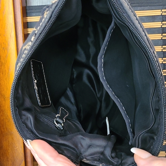 Fossil Crossbody bag and Wallet - Picture 7 of 16